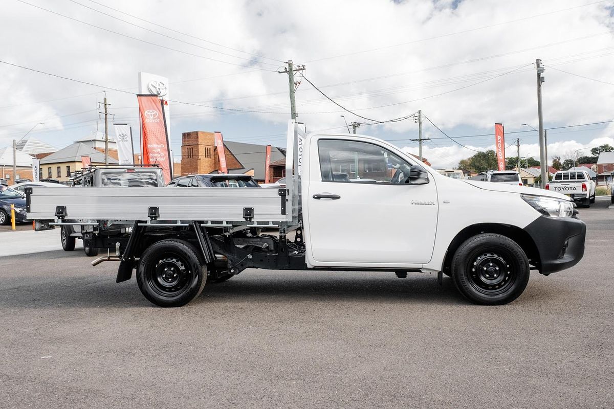 2025 Toyota Hilux Workmate TGN121R