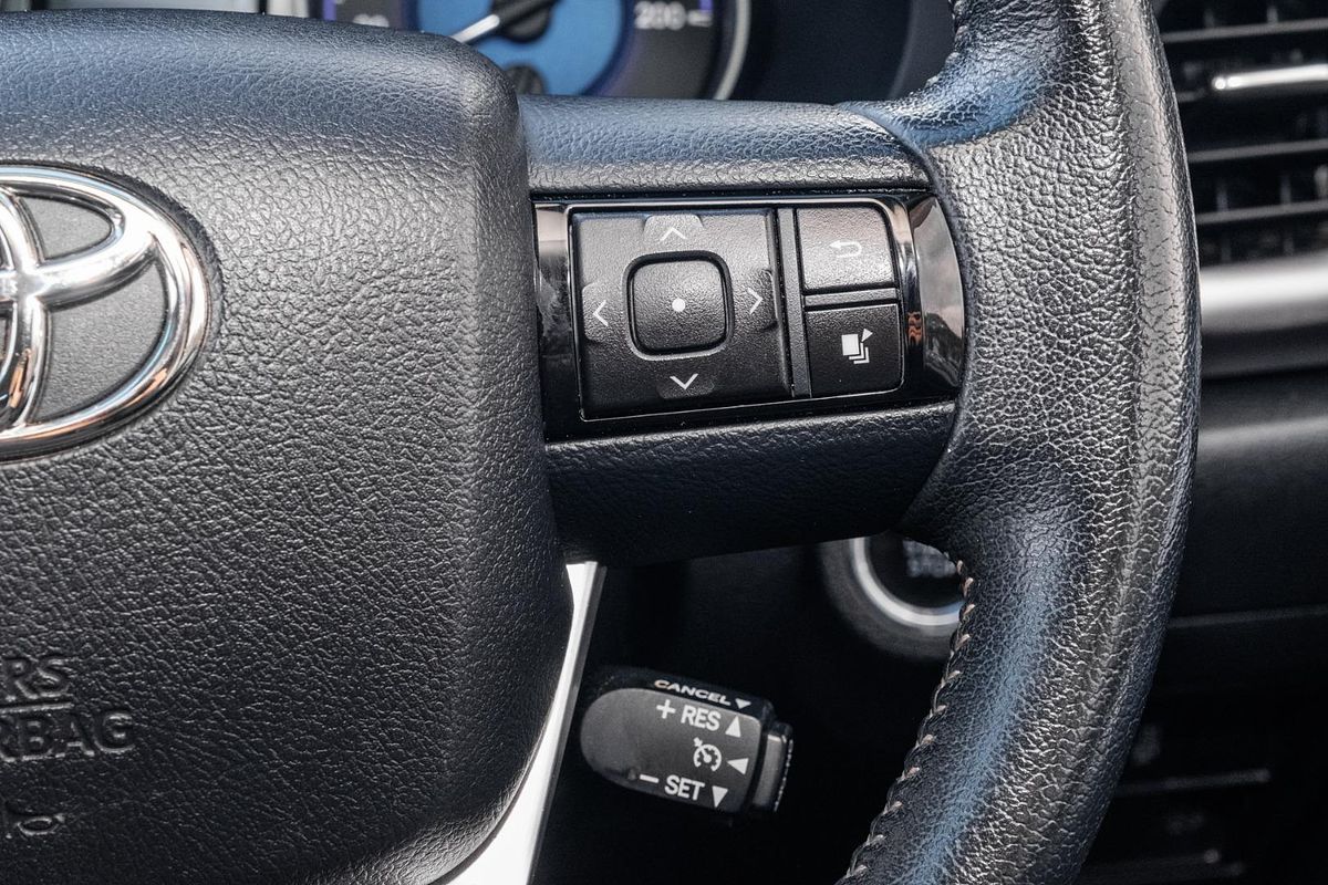 2018 Toyota Hilux SR5 GUN126R 4X4