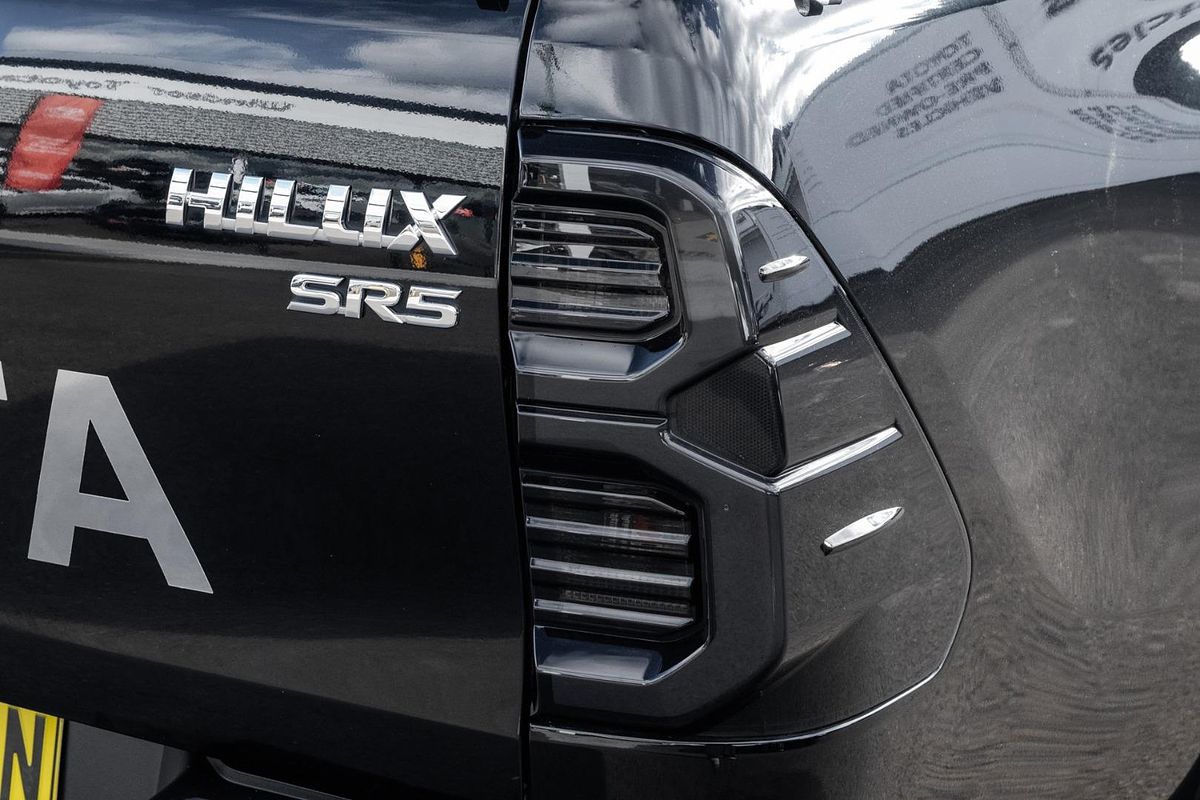 2018 Toyota Hilux SR5 GUN126R 4X4