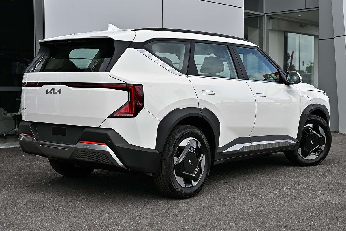 2026 Kia EV5 Air Standard Range OVc