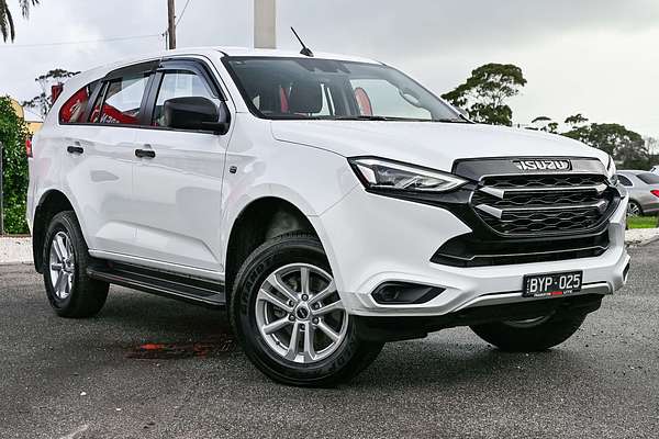 2022 Isuzu MU-X LS-M