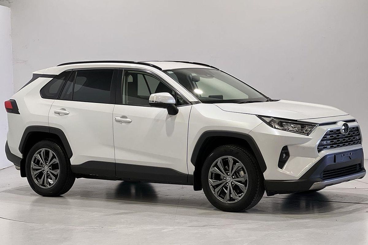 2024 Toyota RAV4 GXL MXAA52R