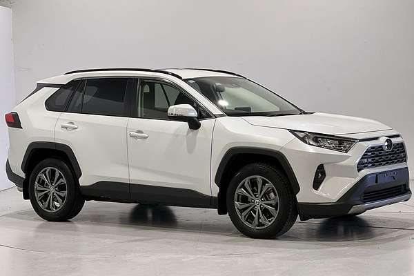 2024 Toyota RAV4 GXL MXAA52R
