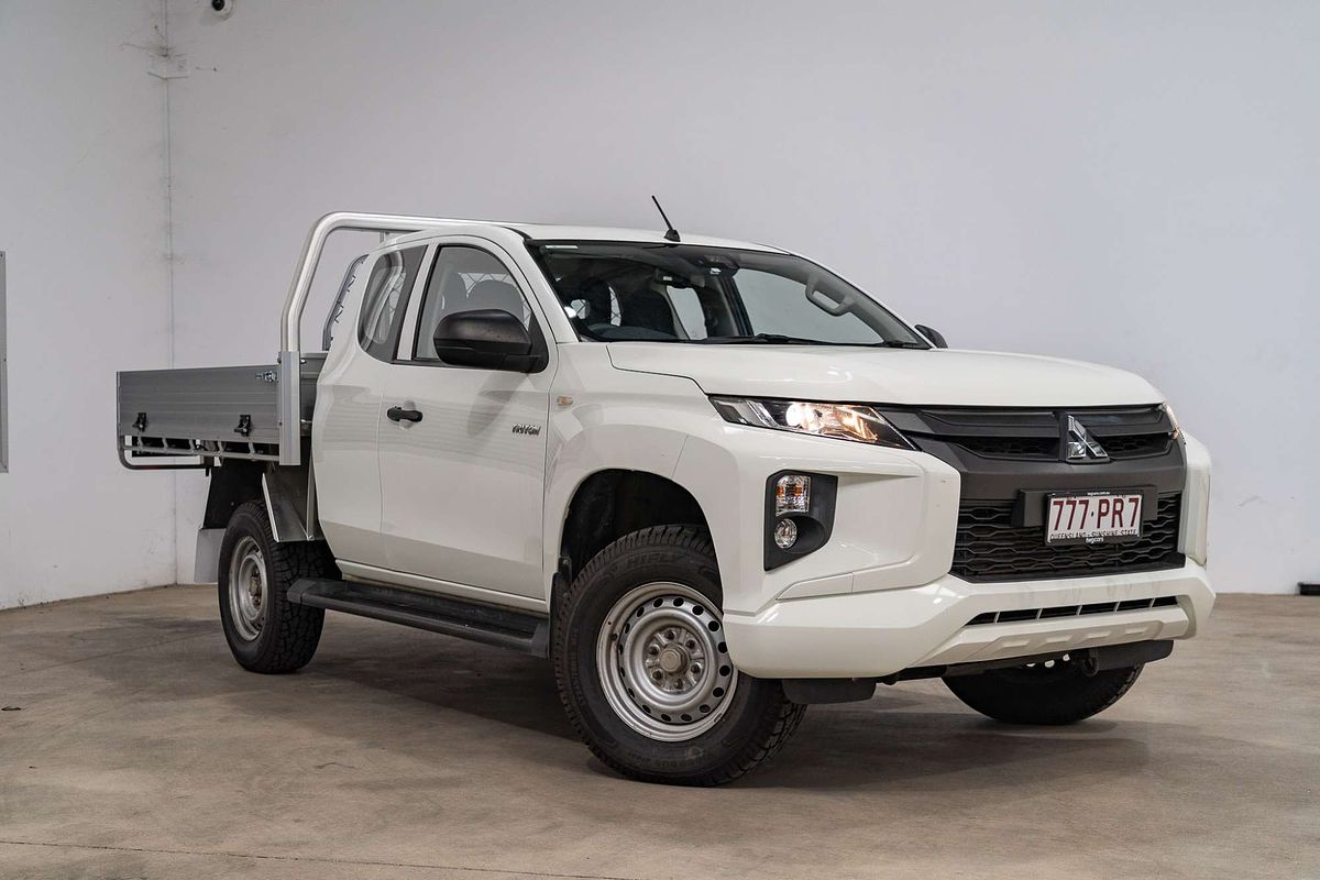 2022 Mitsubishi Triton GLX MR 4X4