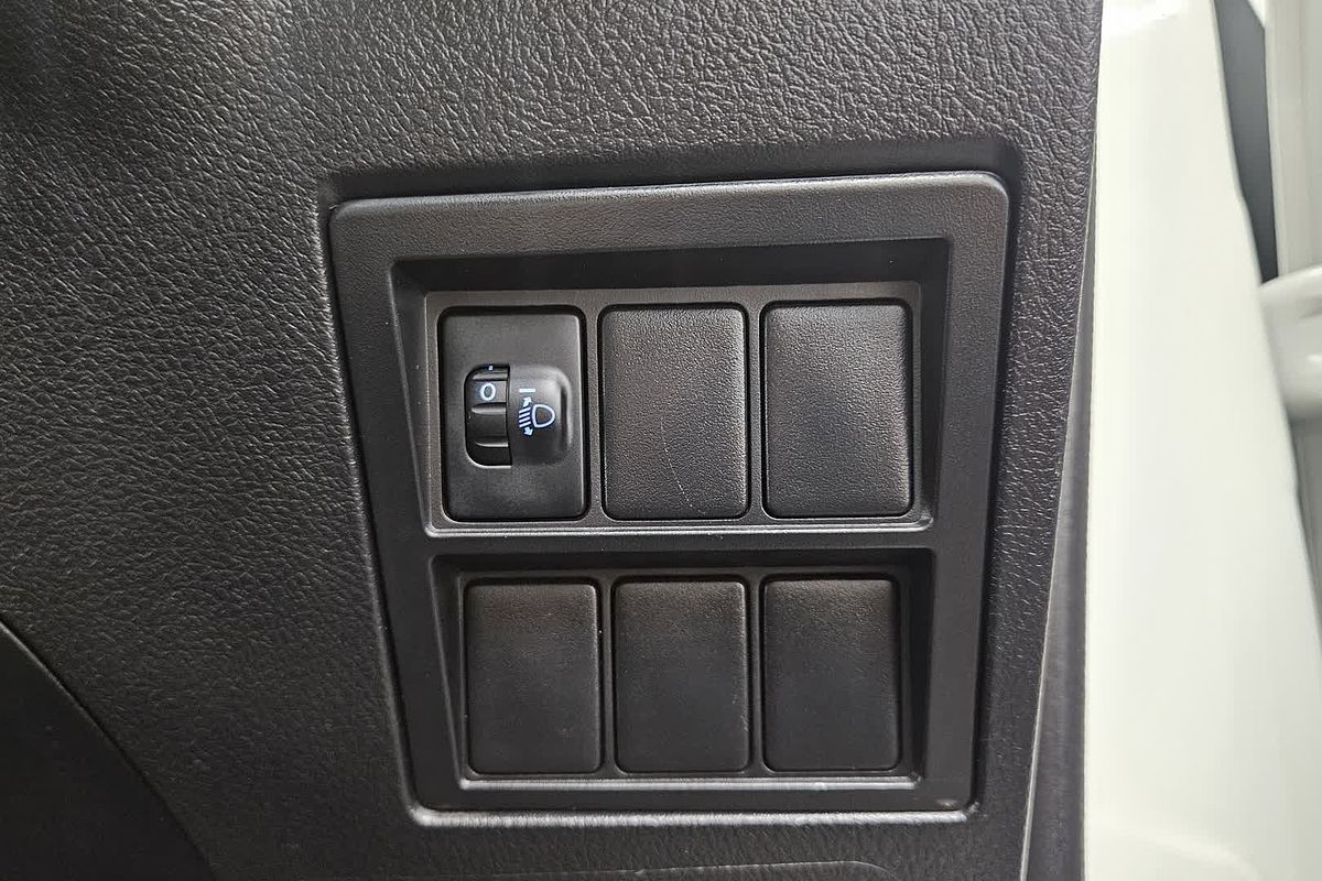 2022 Toyota Hilux Workmate TGN121R Rear Wheel Drive