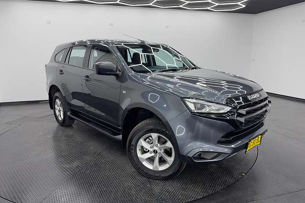 2022 Isuzu MU-X LS-M