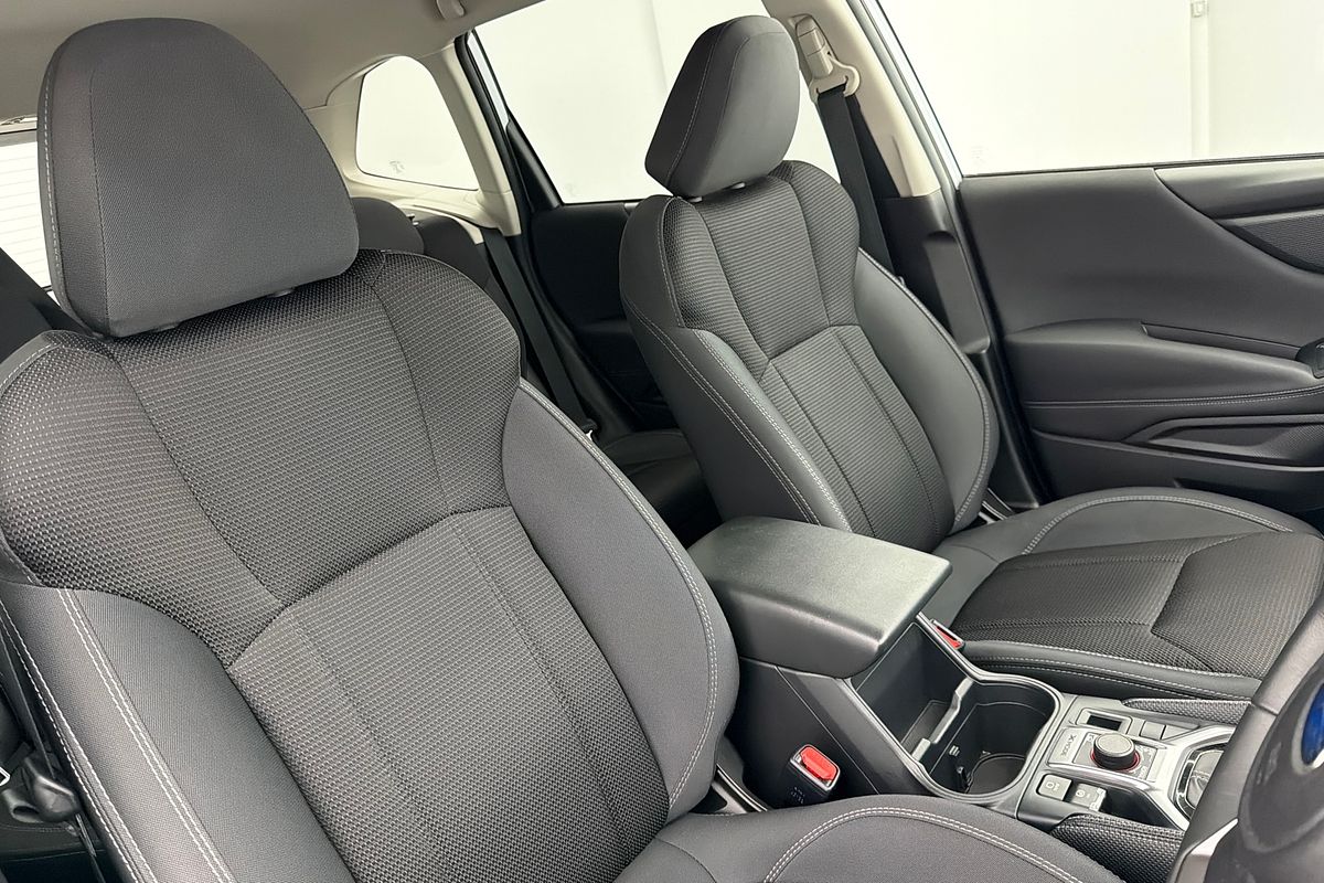 2025 Subaru Forester 2.5i S5