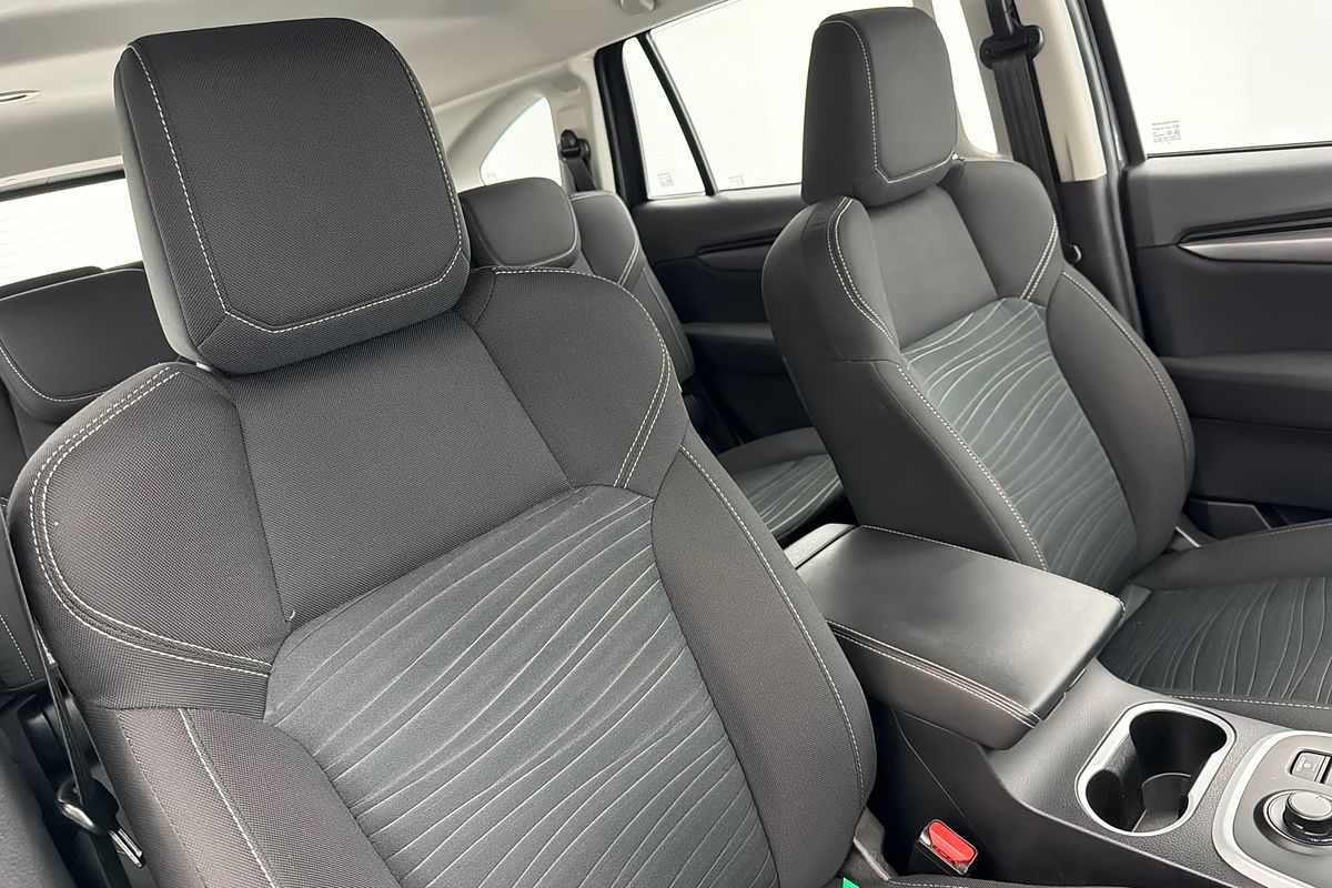 2022 Isuzu MU-X LS-M