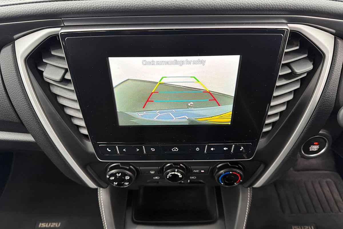 2022 Isuzu MU-X LS-M