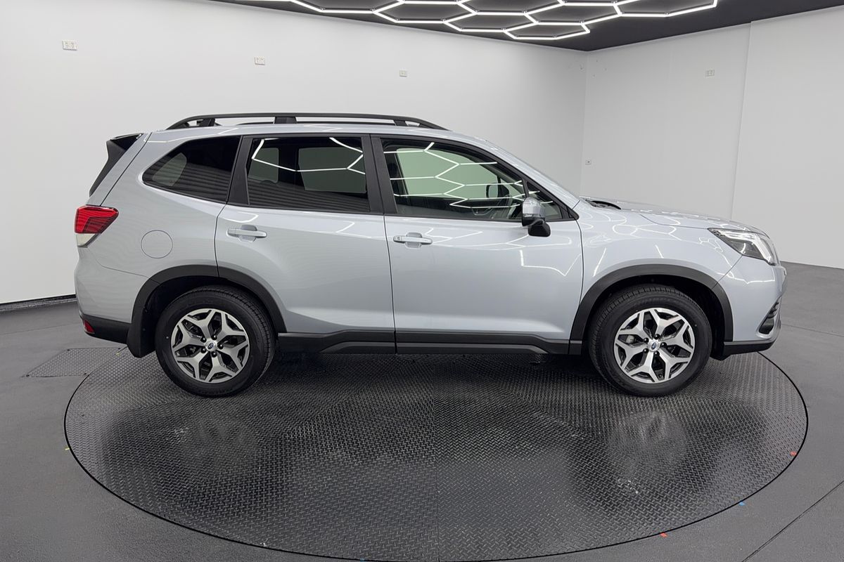 2025 Subaru Forester 2.5i S5