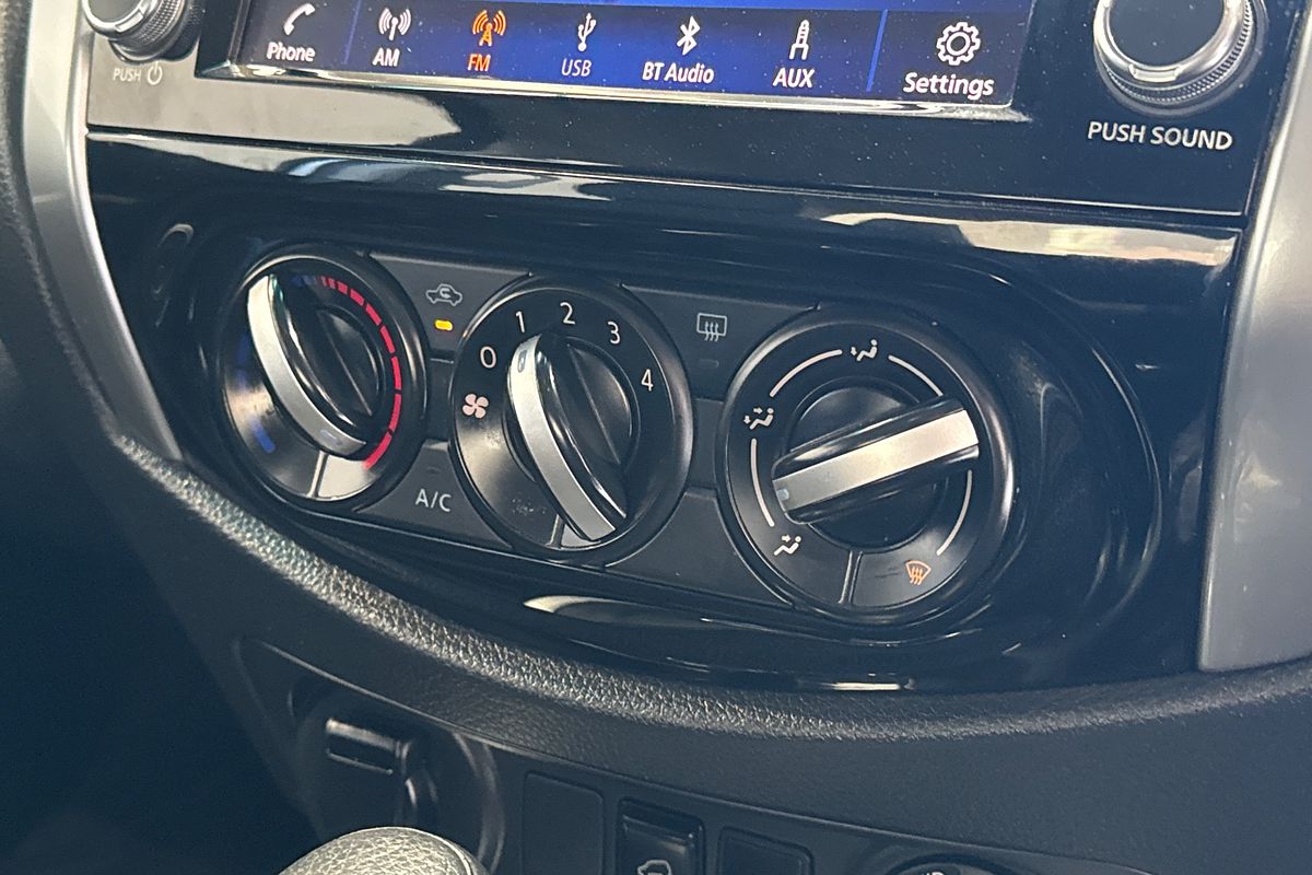 2022 Nissan Navara SL D23 4X4