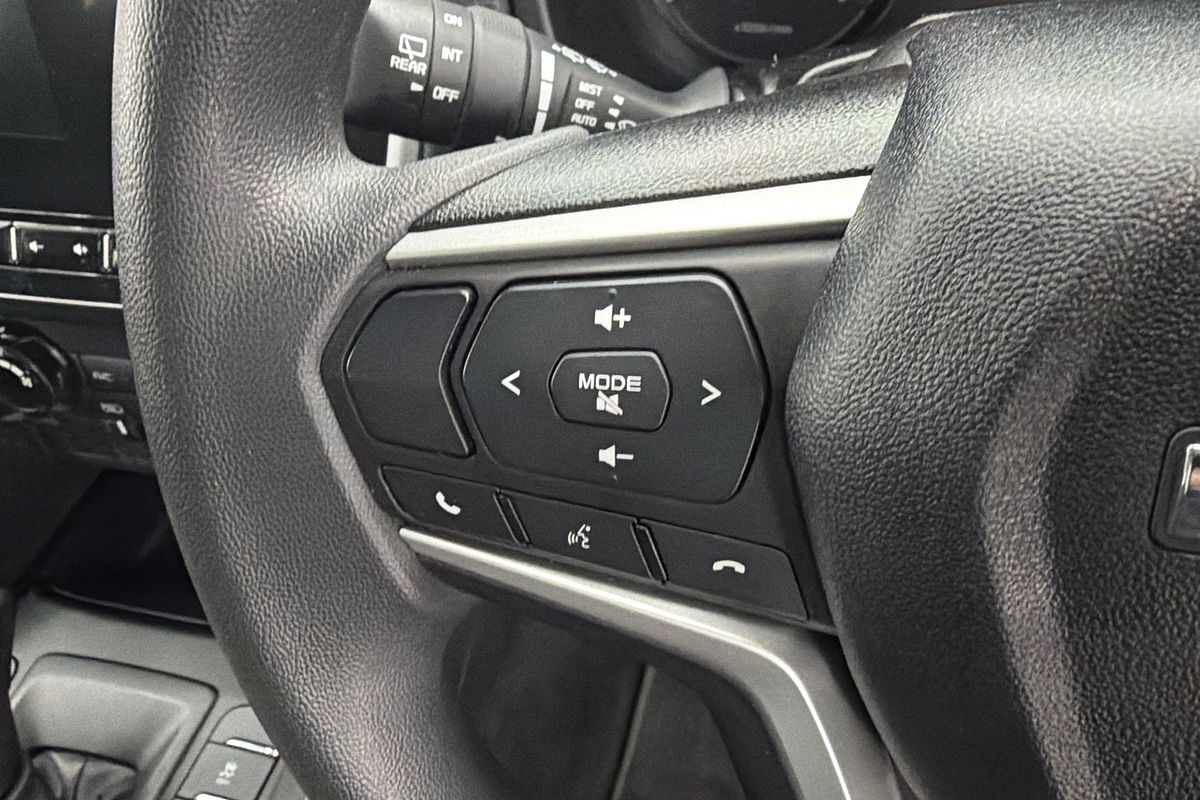 2022 Isuzu MU-X LS-M