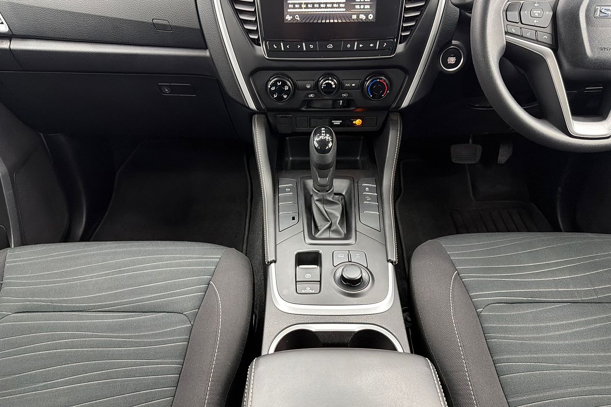 2022 Isuzu MU-X LS-M