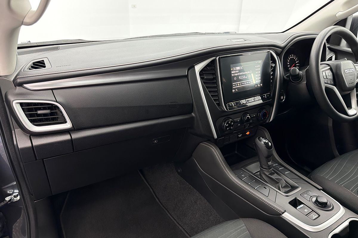 2022 Isuzu MU-X LS-M
