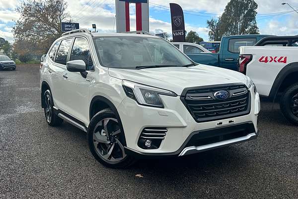 2024 Subaru Forester Hybrid S S5