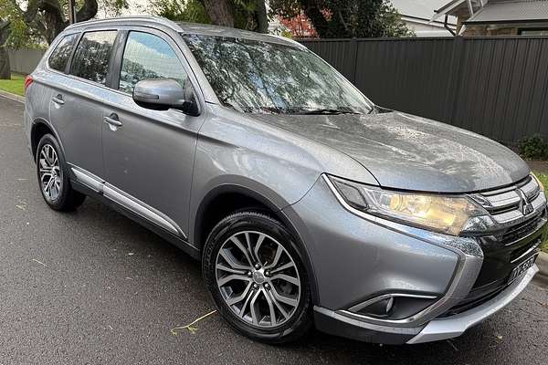 2016 Mitsubishi Outlander LS Safety Pack ZK