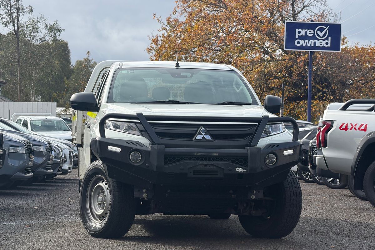 2022 Mitsubishi Triton GLX MR 4X4