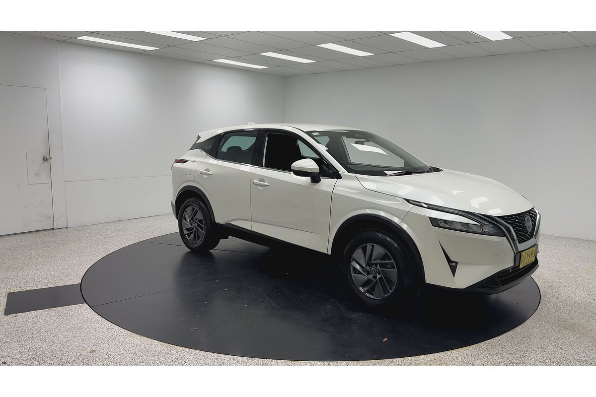 2024 Nissan QASHQAI ST J12