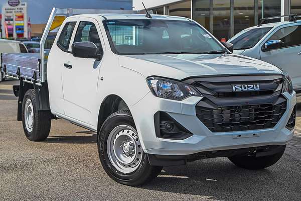 2026 Isuzu D-MAX SX High Ride Rear Wheel Drive