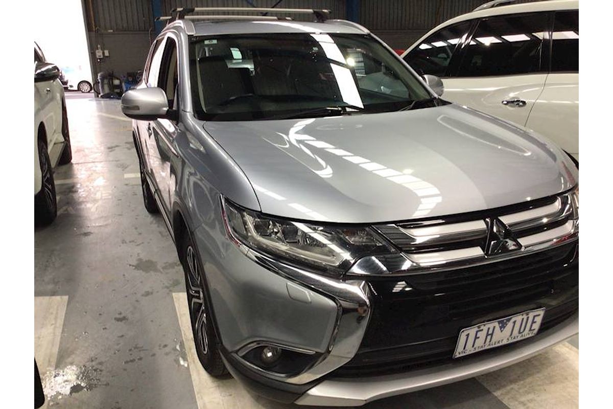 2015 Mitsubishi Outlander Exceed ZK
