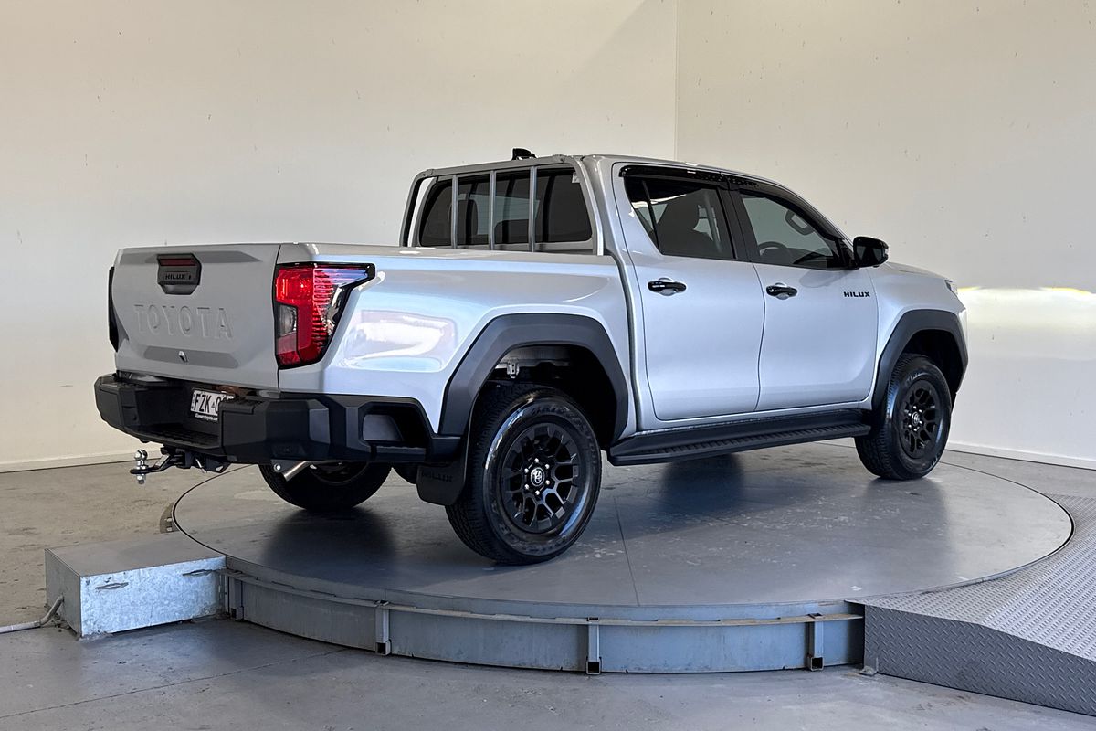 2025 Toyota Hilux SR 48V GUN227R 4X4