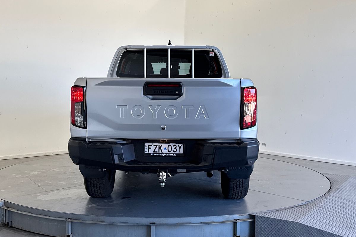 2025 Toyota Hilux SR 48V GUN227R 4X4
