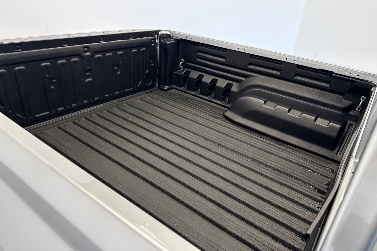 2025 Toyota Hilux SR 48V GUN227R 4X4