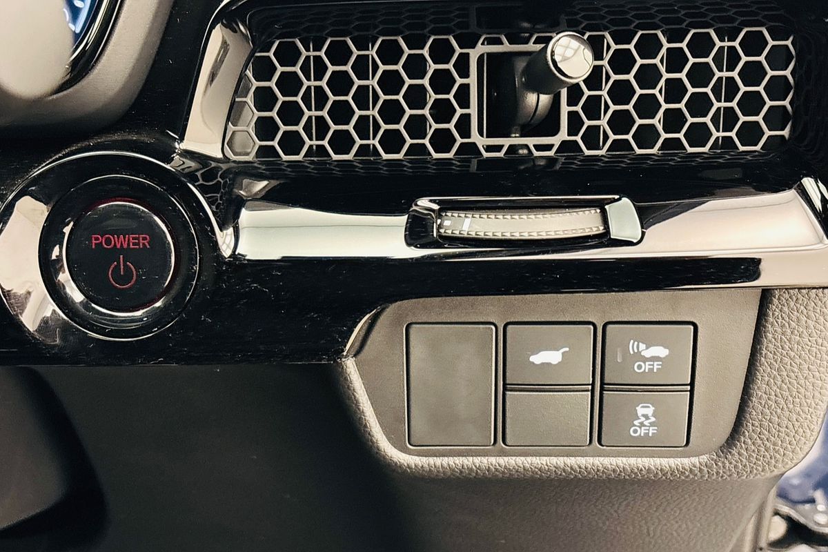 Honda CR-V. 5 Doors Auto HEVRS 24