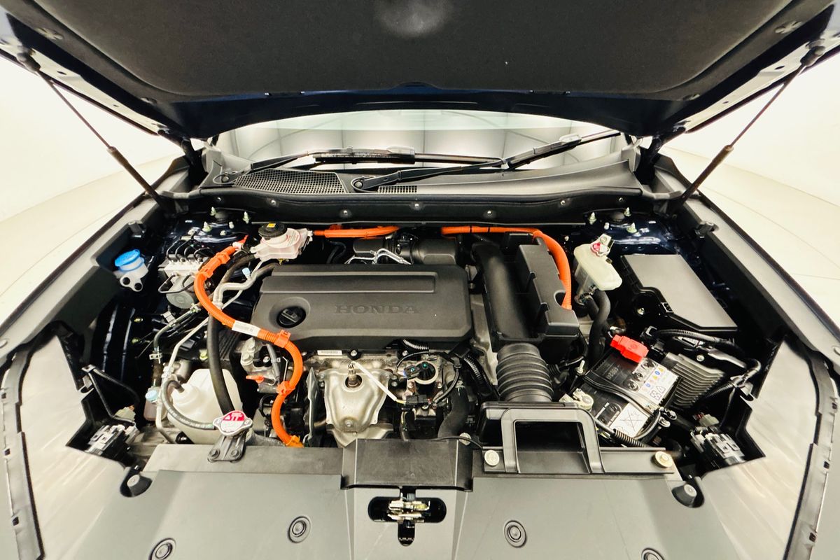 Honda CR-V. 5 Doors Auto HEVRS 24
