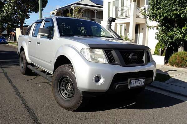 2011 Nissan Navara ST-X 550 D40 4X4