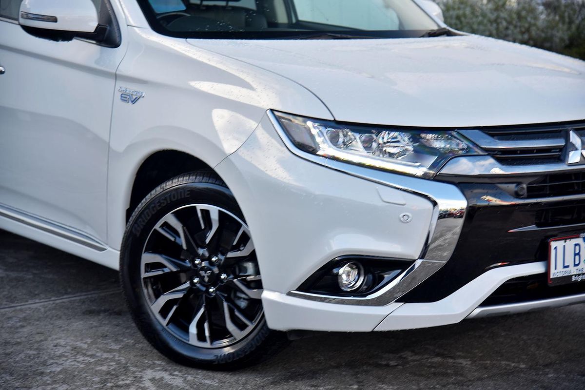 2017 Mitsubishi Outlander EXCEED PHEV ZK MY17