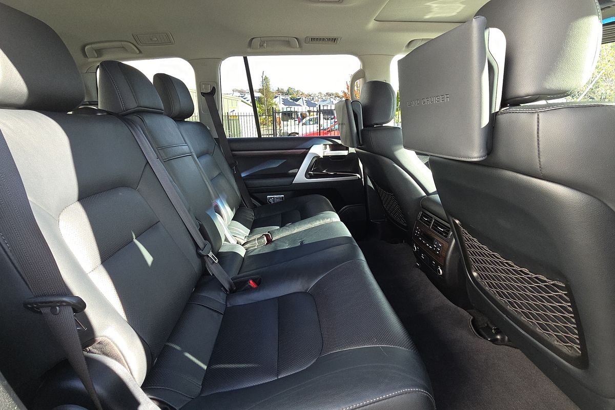 2020 Toyota Landcruiser Sahara VDJ200R