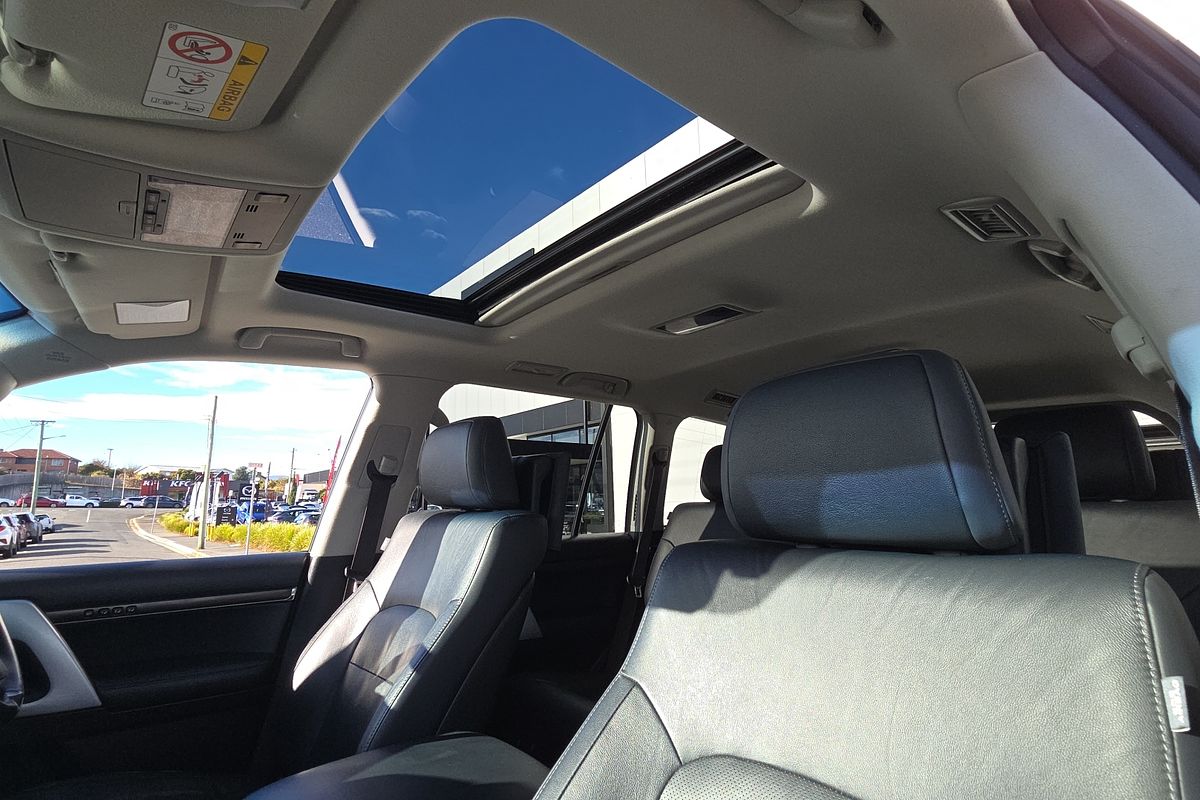2020 Toyota Landcruiser Sahara VDJ200R