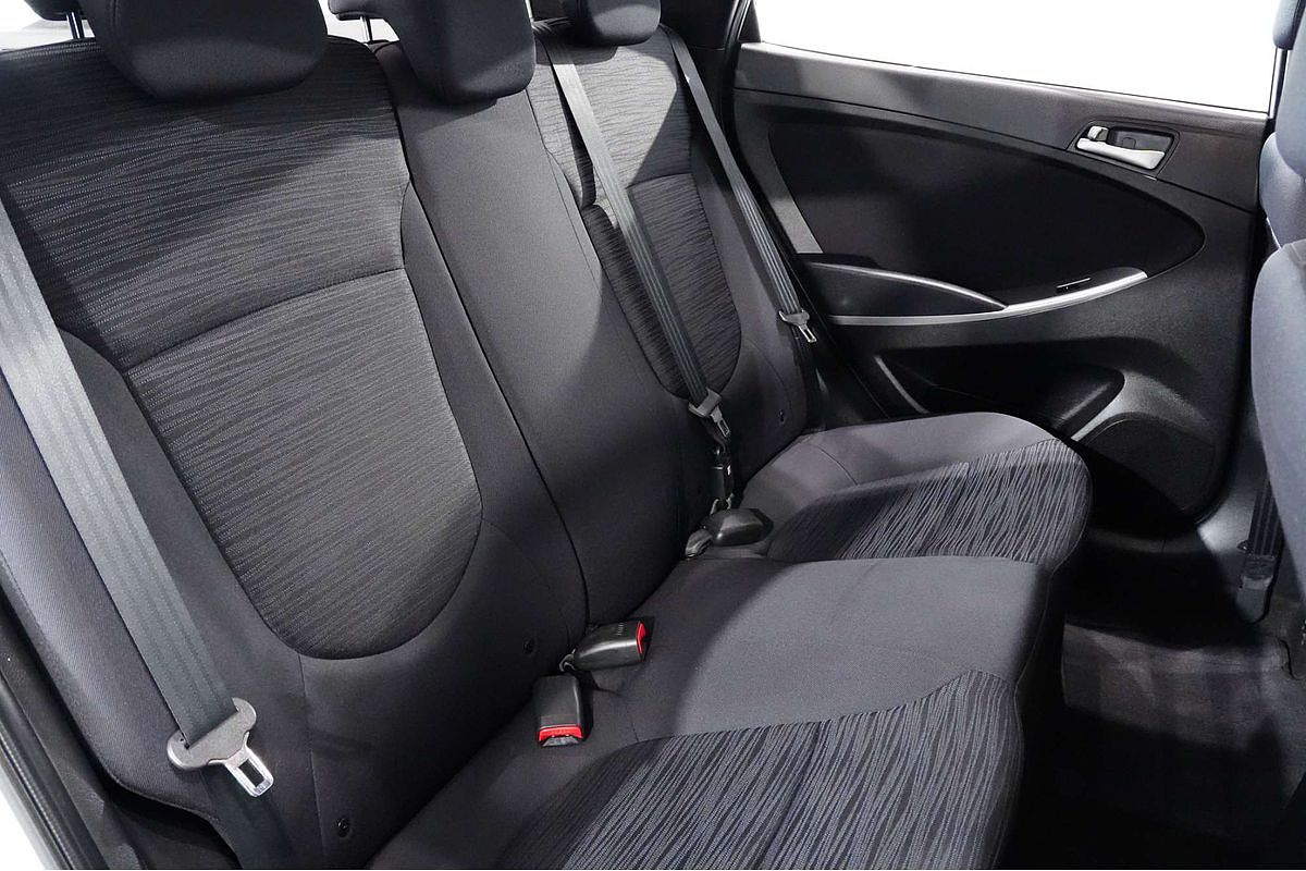 2017 Hyundai Accent Sport RB6
