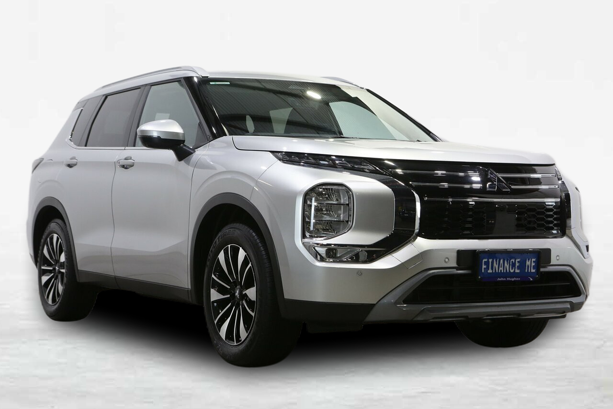 2025 Mitsubishi Outlander LS ZM