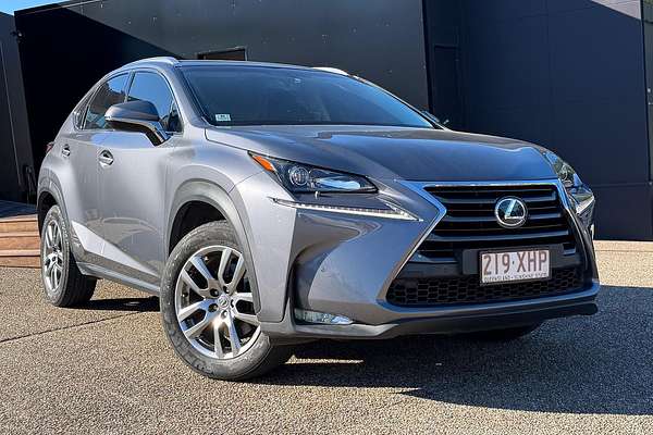 2017 Lexus NX NX300h Luxury AYZ10R