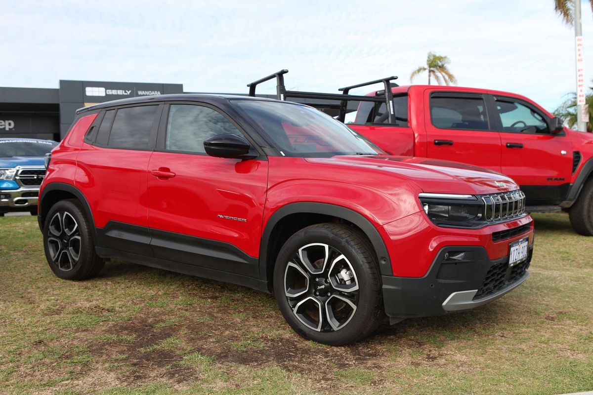 2024 Jeep Avenger Summit JJ