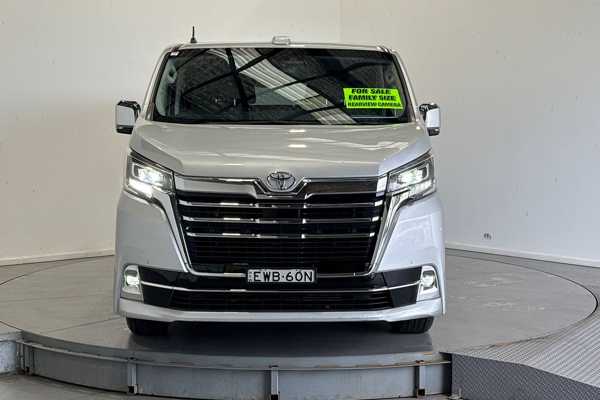 2022 Toyota Granvia GDH303R