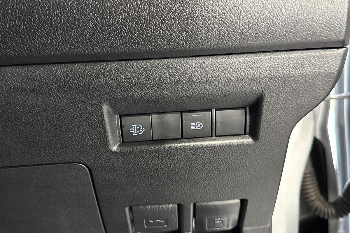 2022 Toyota Granvia GDH303R