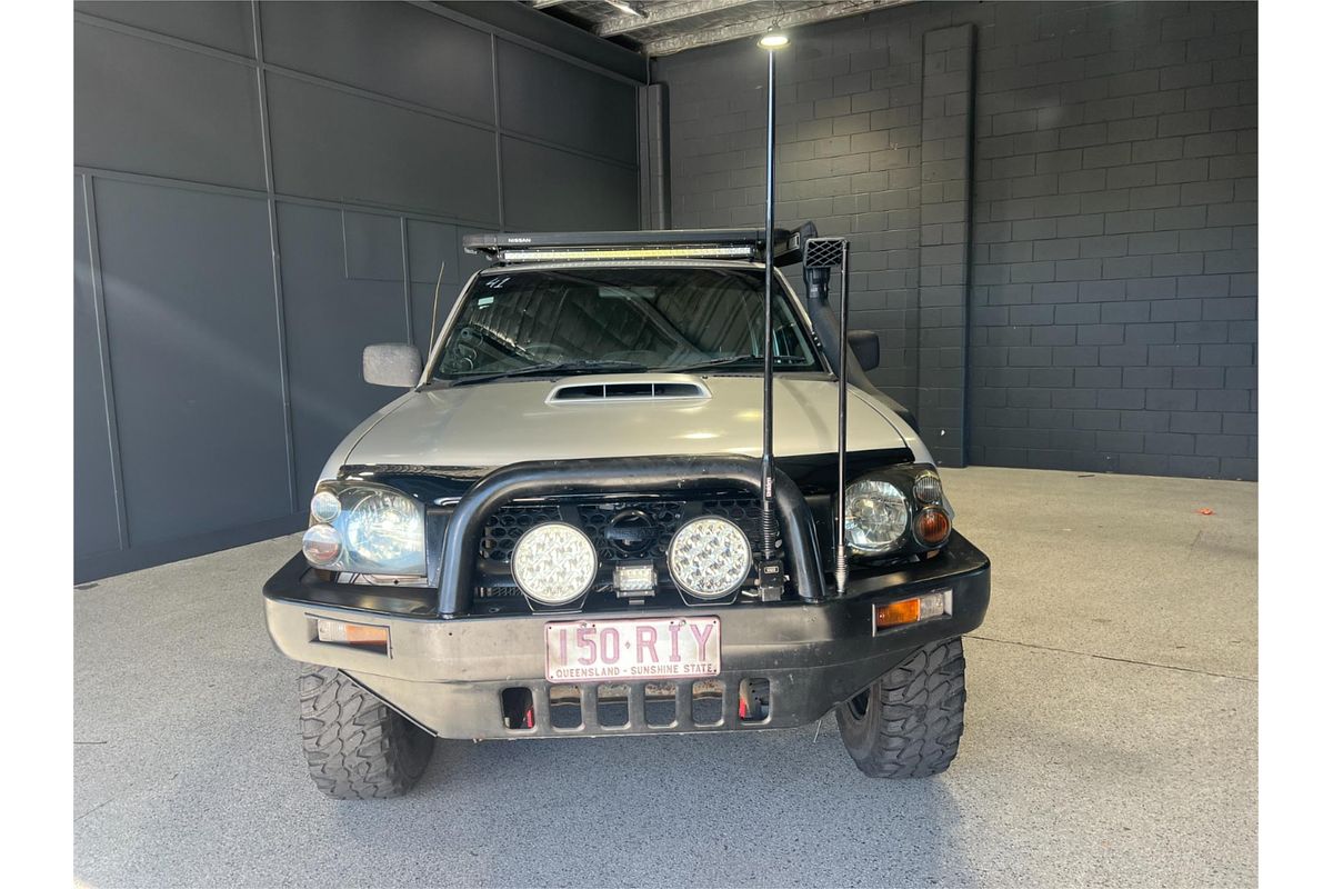 2010 Nissan Navara ST-R D22 4X4