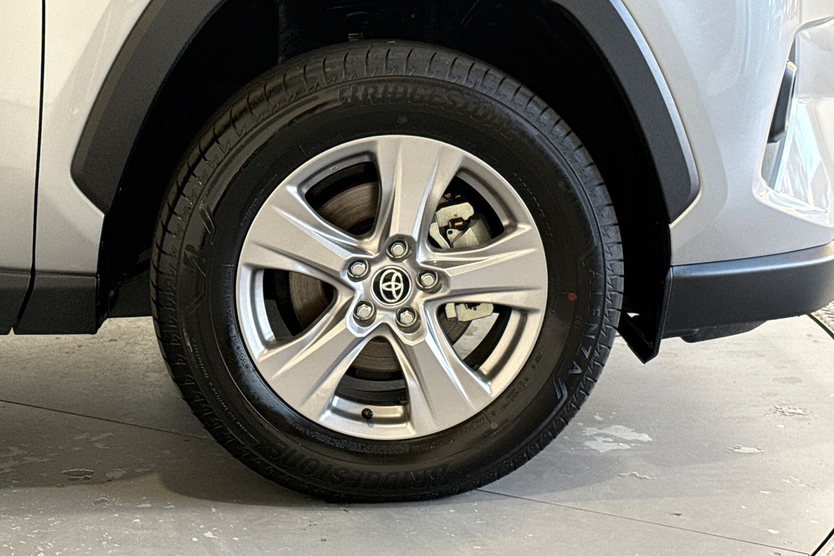 2025 Toyota RAV4 GX (2WD) HYBRID AXAH52R