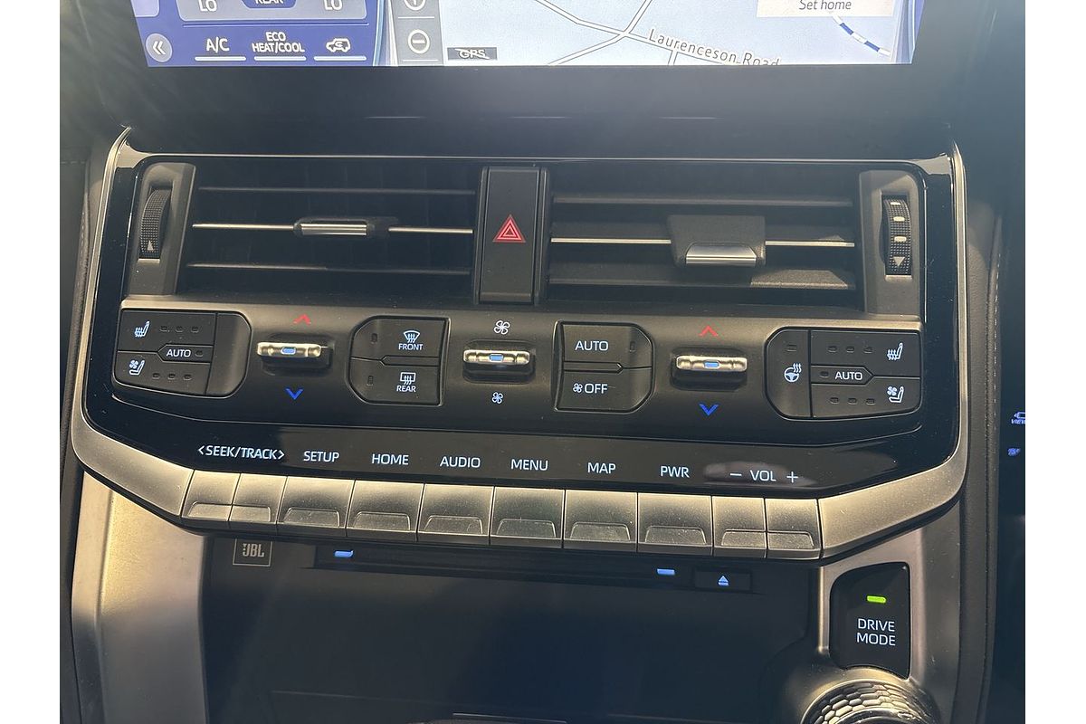 2023 Toyota Landcruiser Sahara FJA300R
