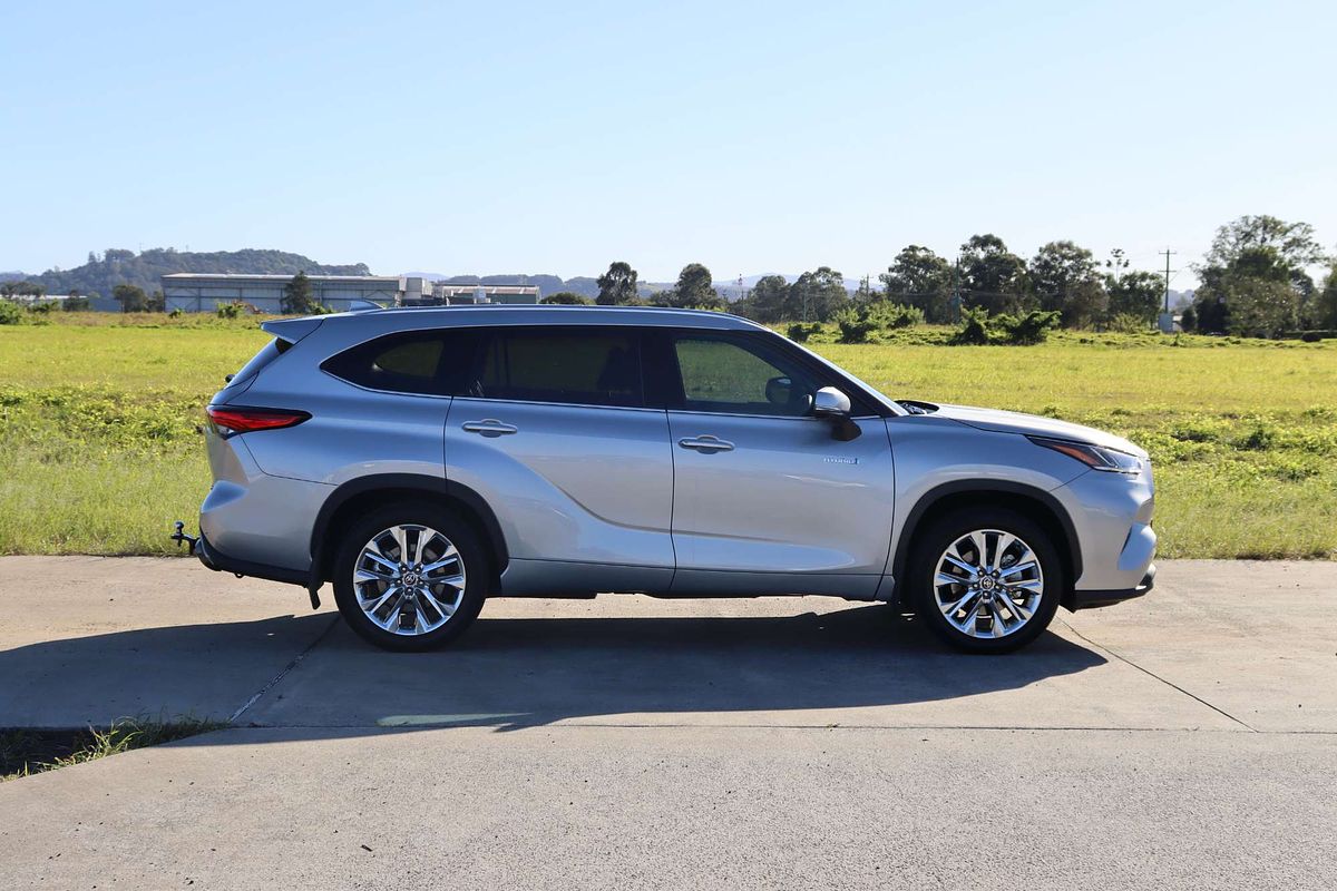 2022 Toyota Kluger Grande AXUH78R