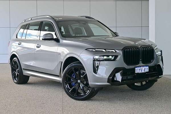 2025 BMW X7 xDrive40i M Sport G07 LCI