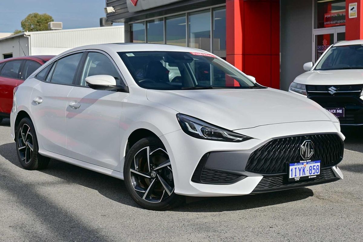 2023 MG MG5 Essence