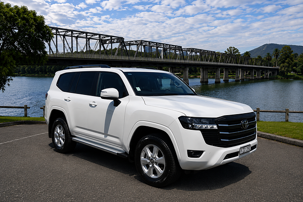 2023 Toyota Landcruiser GXL FJA300R