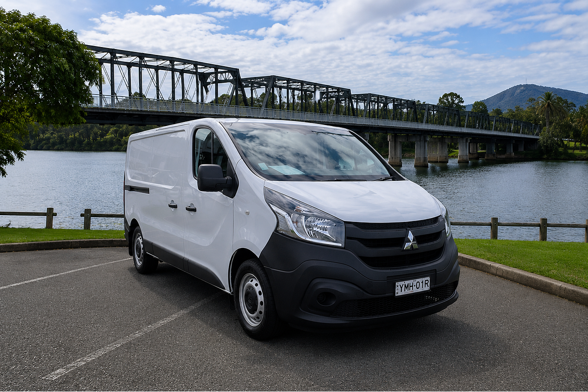 2022 Mitsubishi Express GLX SN LWB