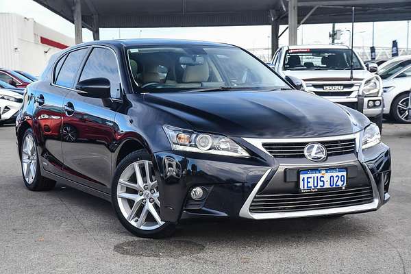 2015 Lexus CT CT200h Luxury ZWA10R