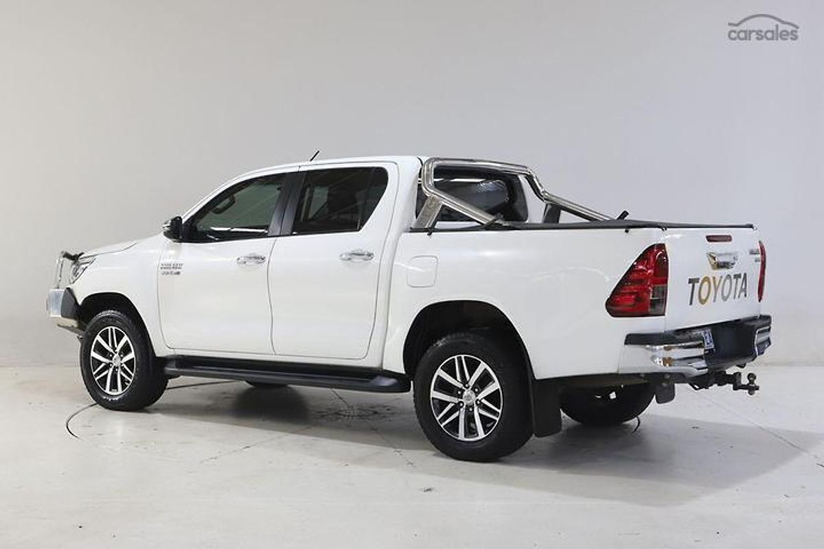 2016 Toyota Hilux SR5 (4x4) GUN126R 4X4
