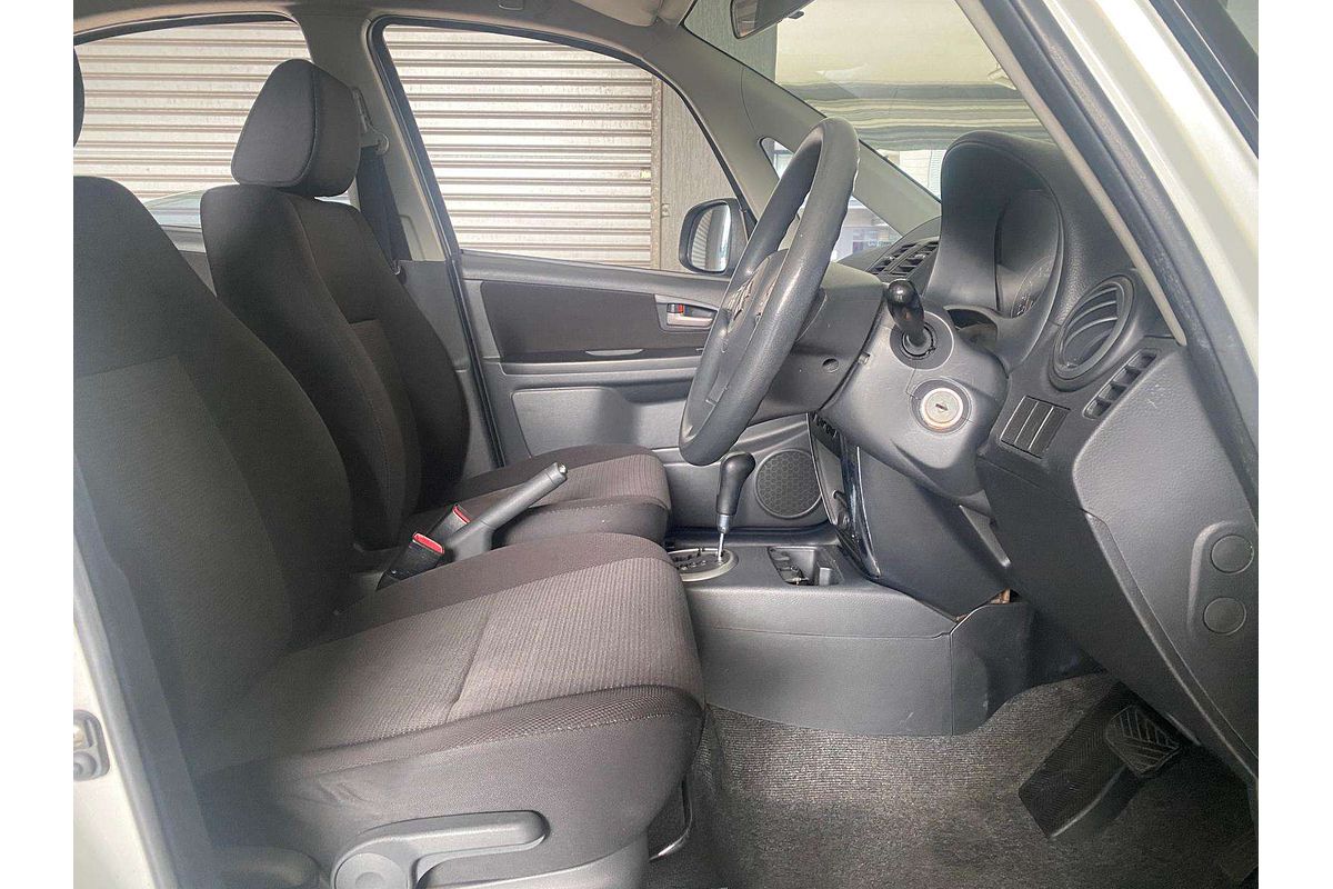 SX4 GY 2.0L 4Cyl MULTI POINT F/INJ 4 SP AUTOMATIC 4D SEDAN 